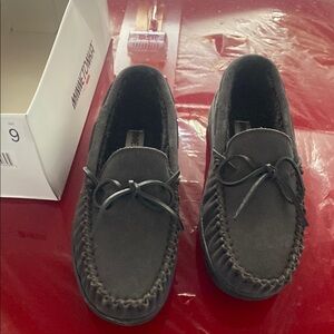 Minnetonka Slippers Brand New